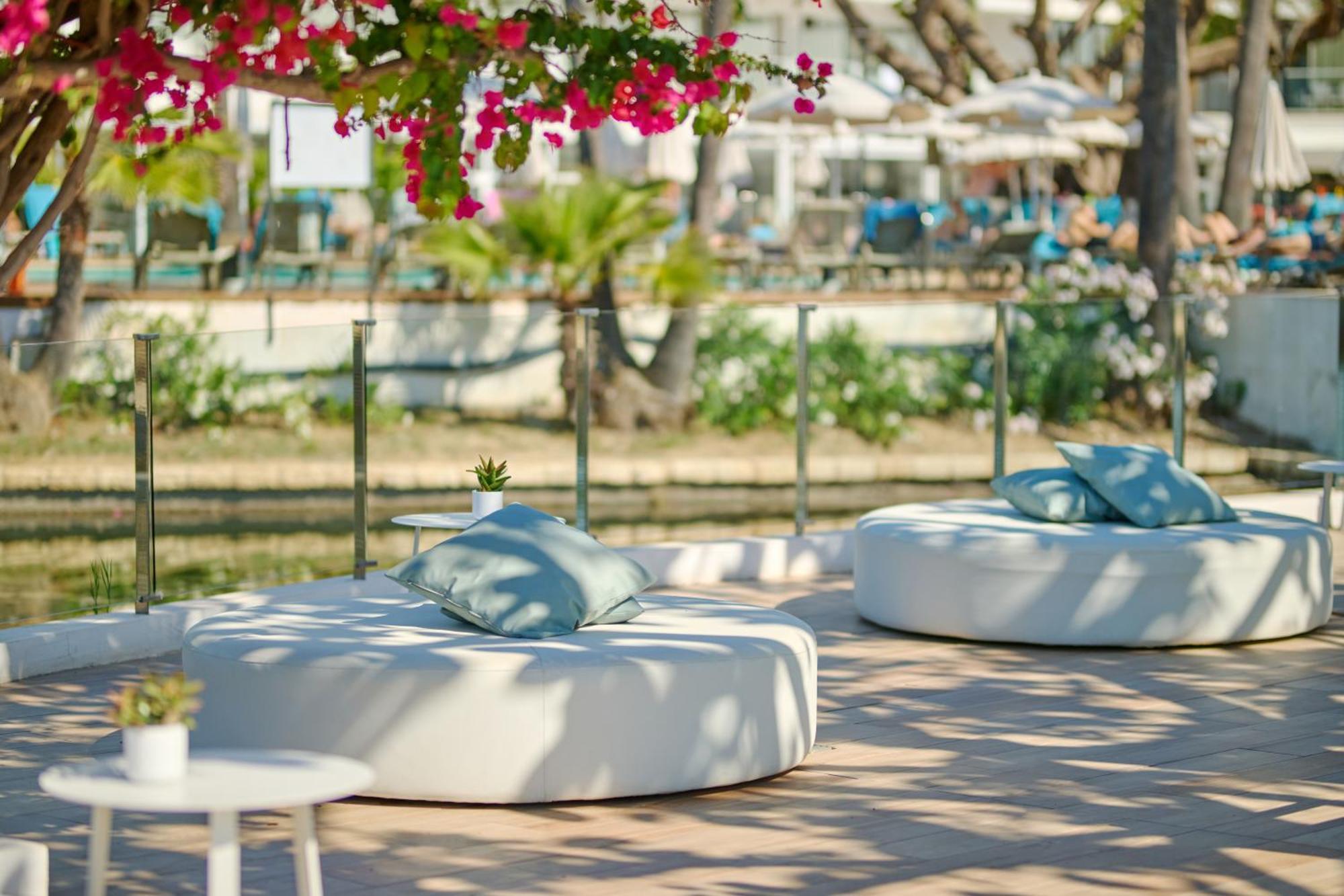 Hotel Alua Boccaccio à Port d'Alcúdia Extérieur photo